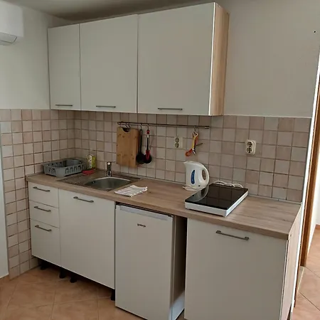 Vanda Seafront Superior Apartman